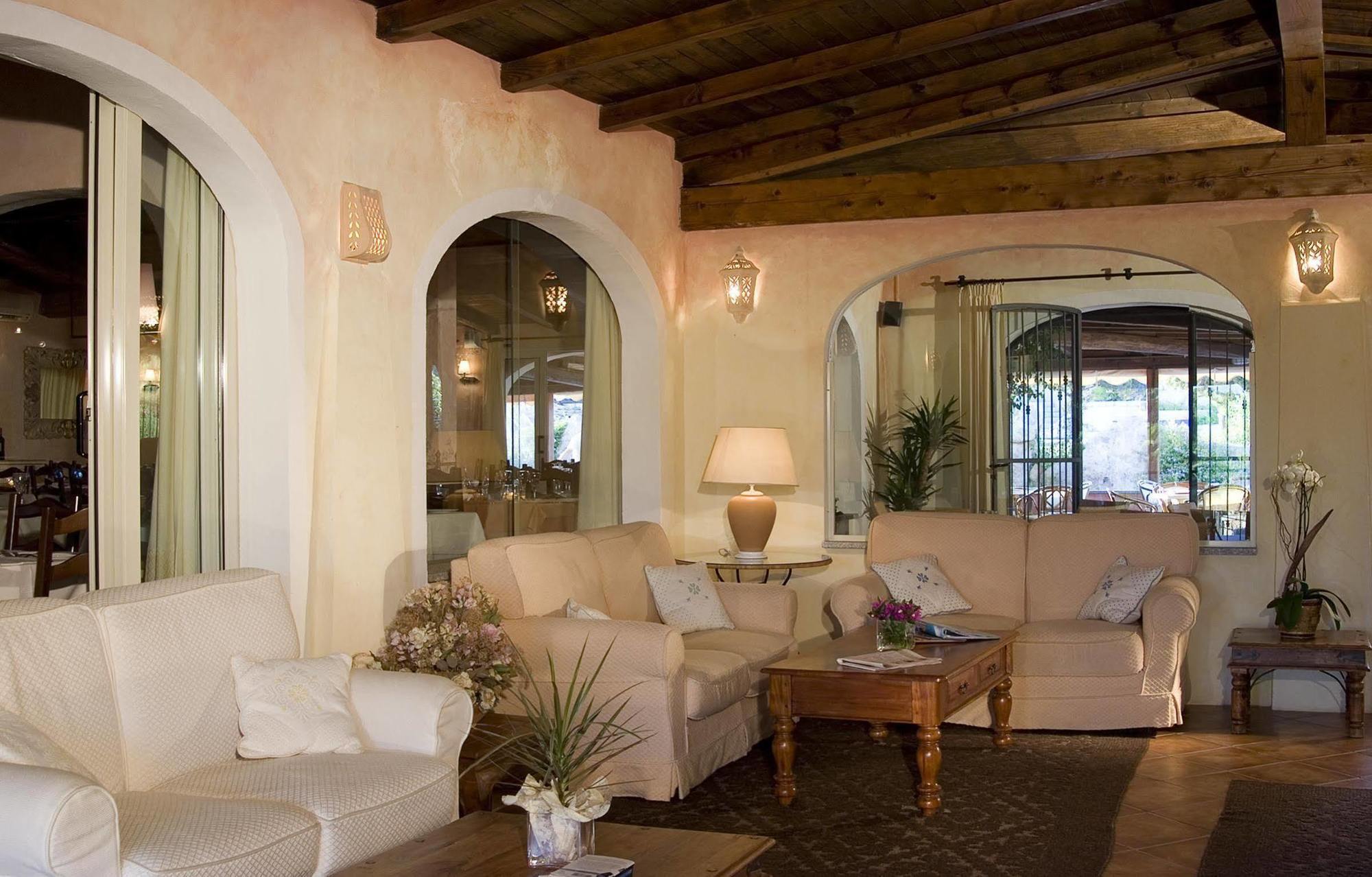 بورتو كيرفو Colonna Resort Country & Sporting Club الغرفة الصورة